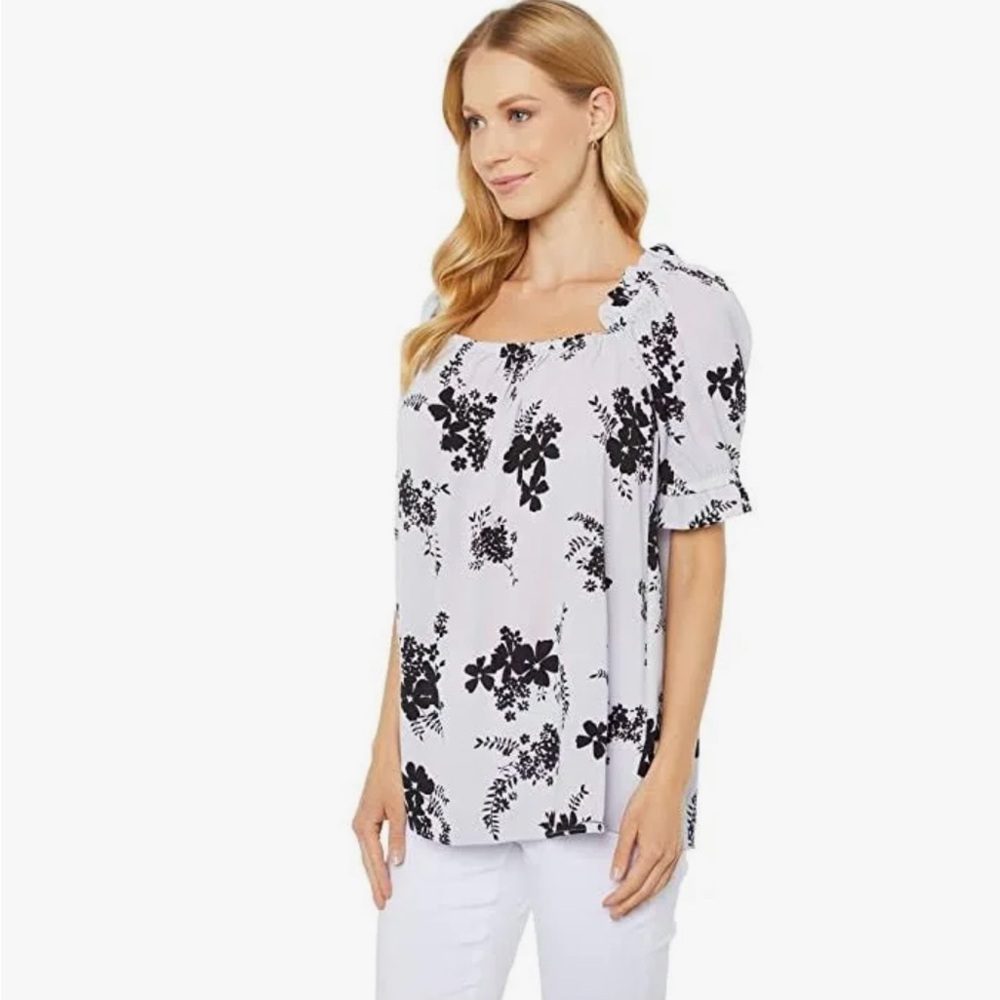 NWT Michael Kors lavender mist Floral Top sz M